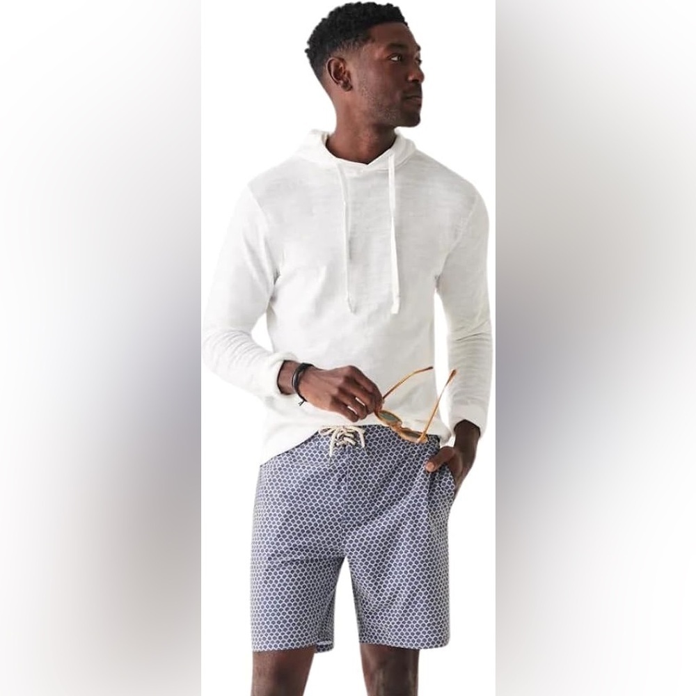 NWT Faherty Men's Classic Boardshort 7". Quick-drying, stretchy, and comfortable